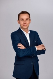 Bezpłatny Webinar: 19 listopad,  Zdarzenia niepożądane w praktyce – jak poradzić sobie w wystąpieniem zdarzenia niepożądanego